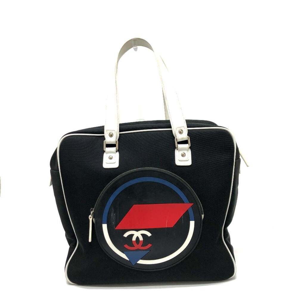 CHANEL Black Shoulder Bag